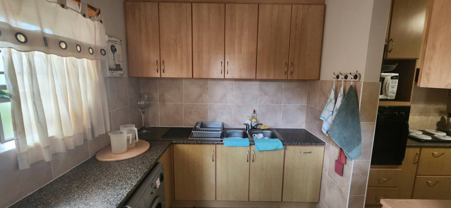 4 Bedroom Property for Sale in Fraaiuitsig Western Cape